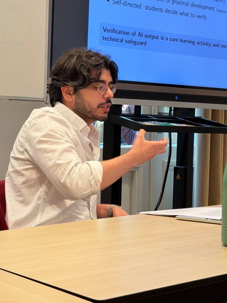 Henrique Marcos presenting BlueLab at MILE’s Learning@Law series